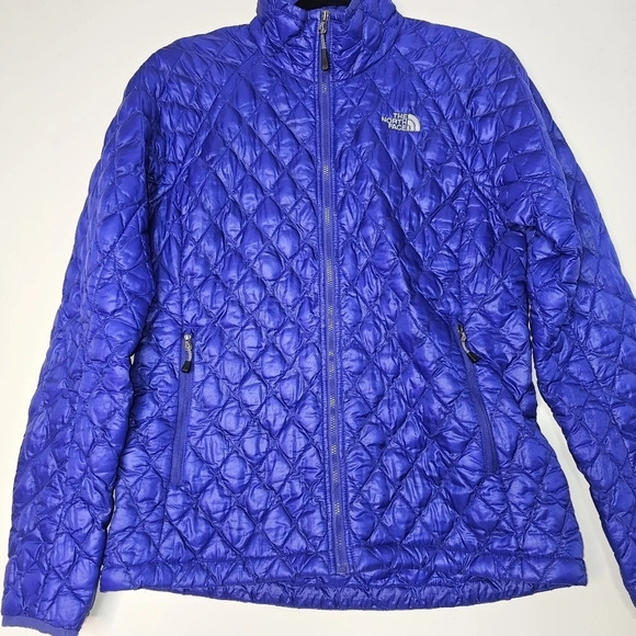 The North Face Women's quilted Pattern jacket Purple sz Midium - Picture 3 of 12